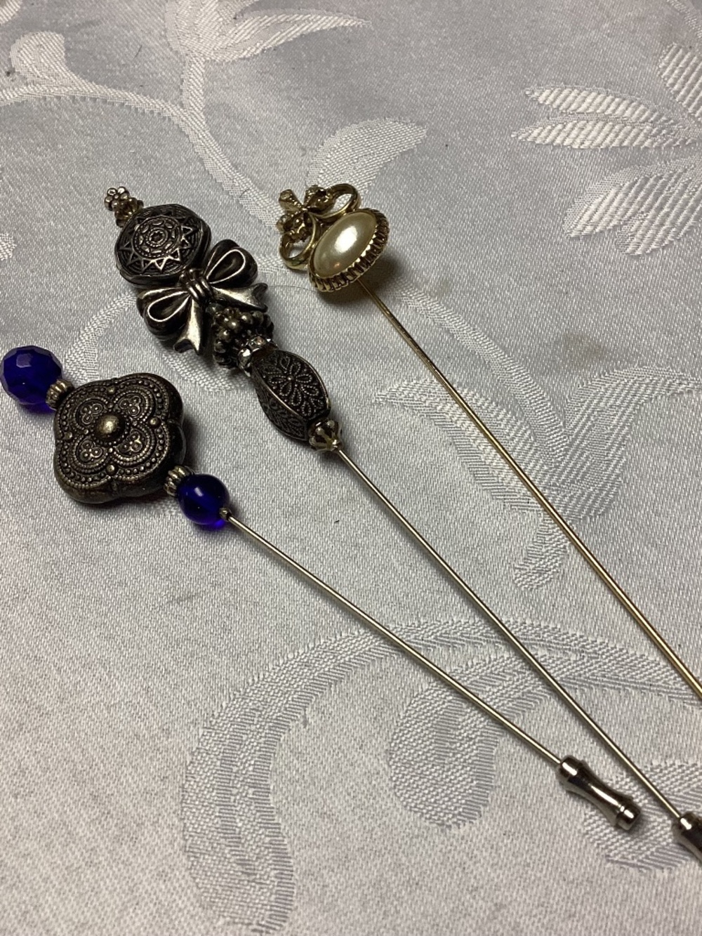 STICK PIN.  BROOCH. LOT HAT PIN. UNIQUE 3 TOTAL